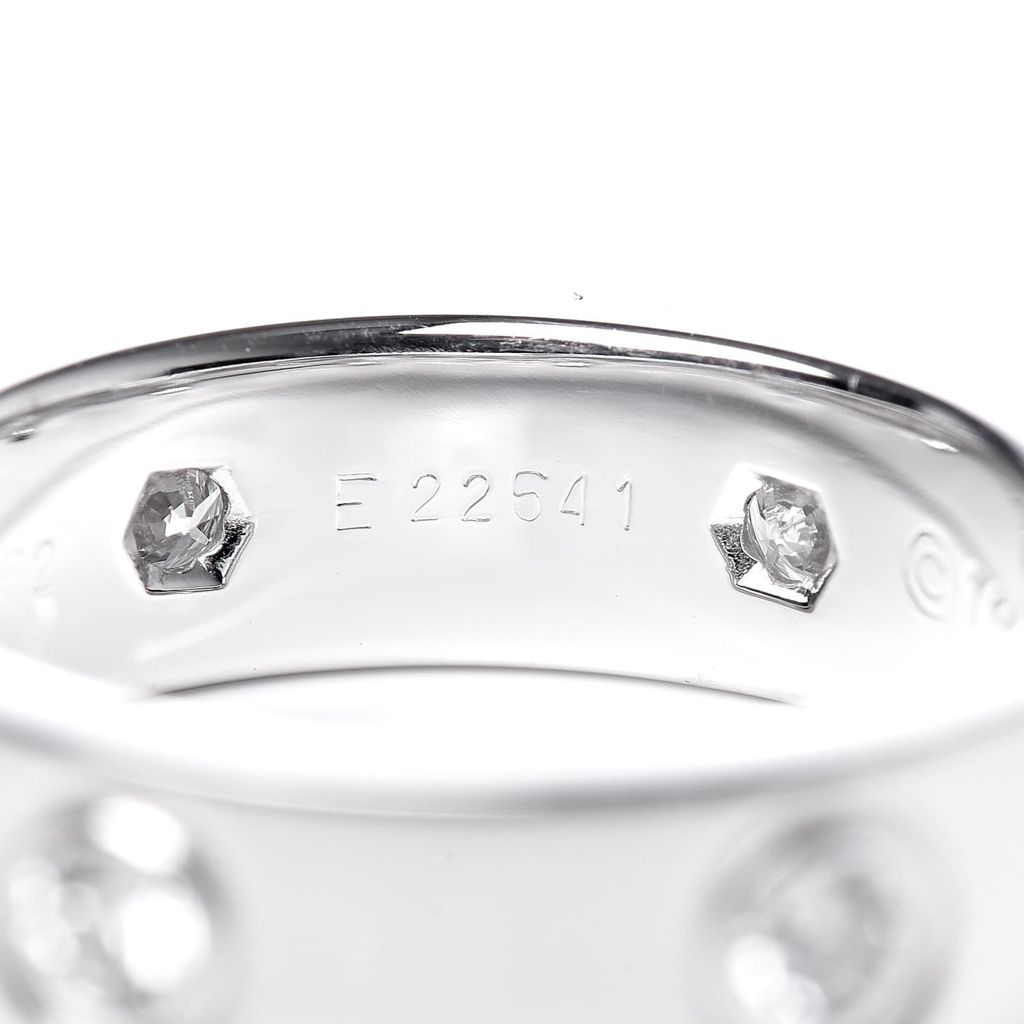 18K White Gold 6 Diamond 5.5mm LOVE Ring 52 6