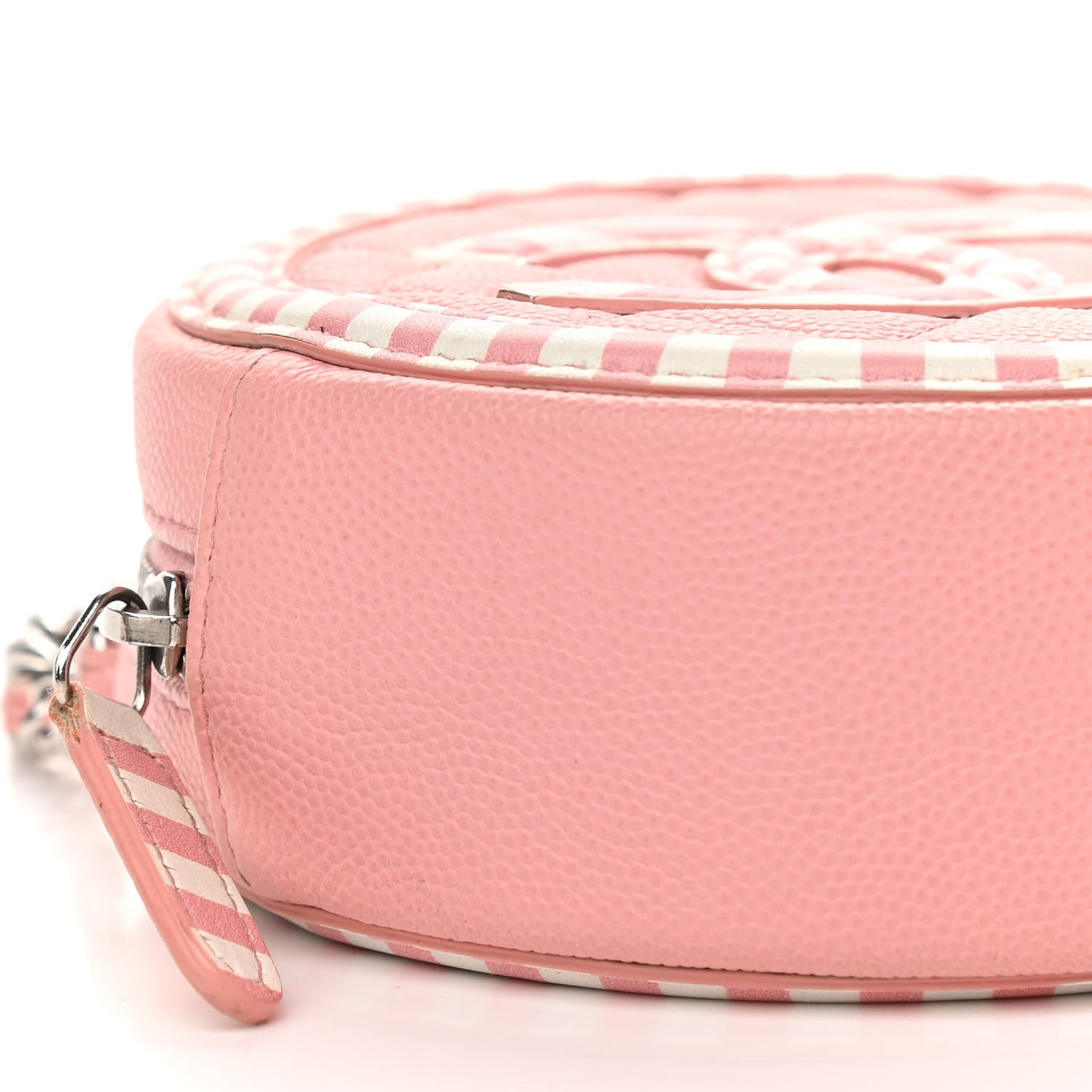 Caviar Quilted Filigree Round Clutch With Chain Pink White