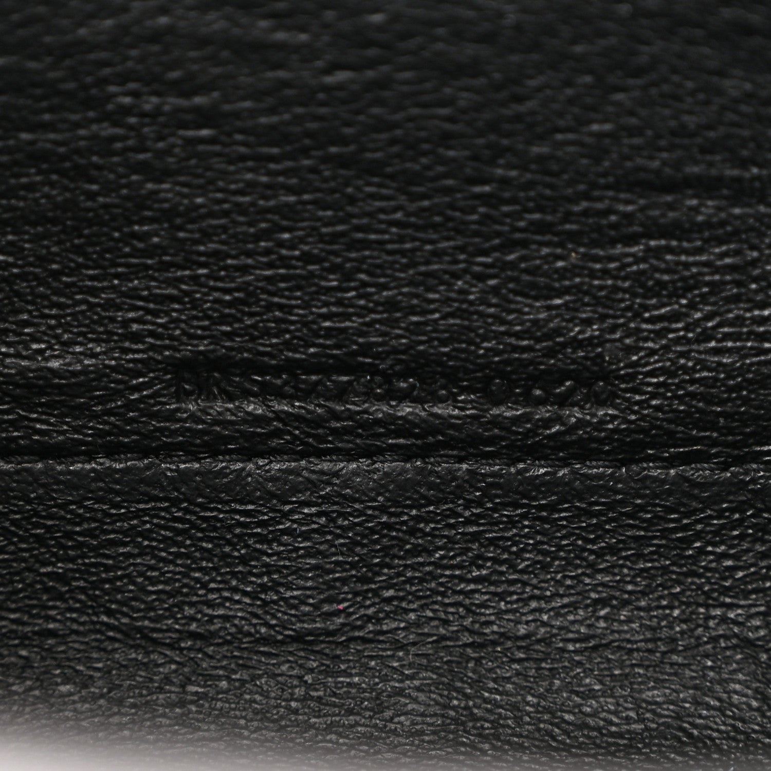 Saint Laurent Grain De Poudre Matelasse Chevron Monogram Chain Wallet Black 7 of 10
