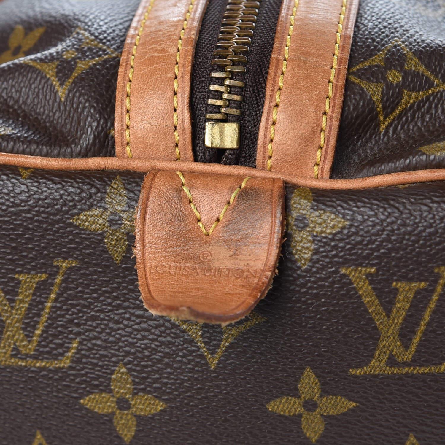 Louis Vuitton Monogram Sac Souple 35 6 of 11