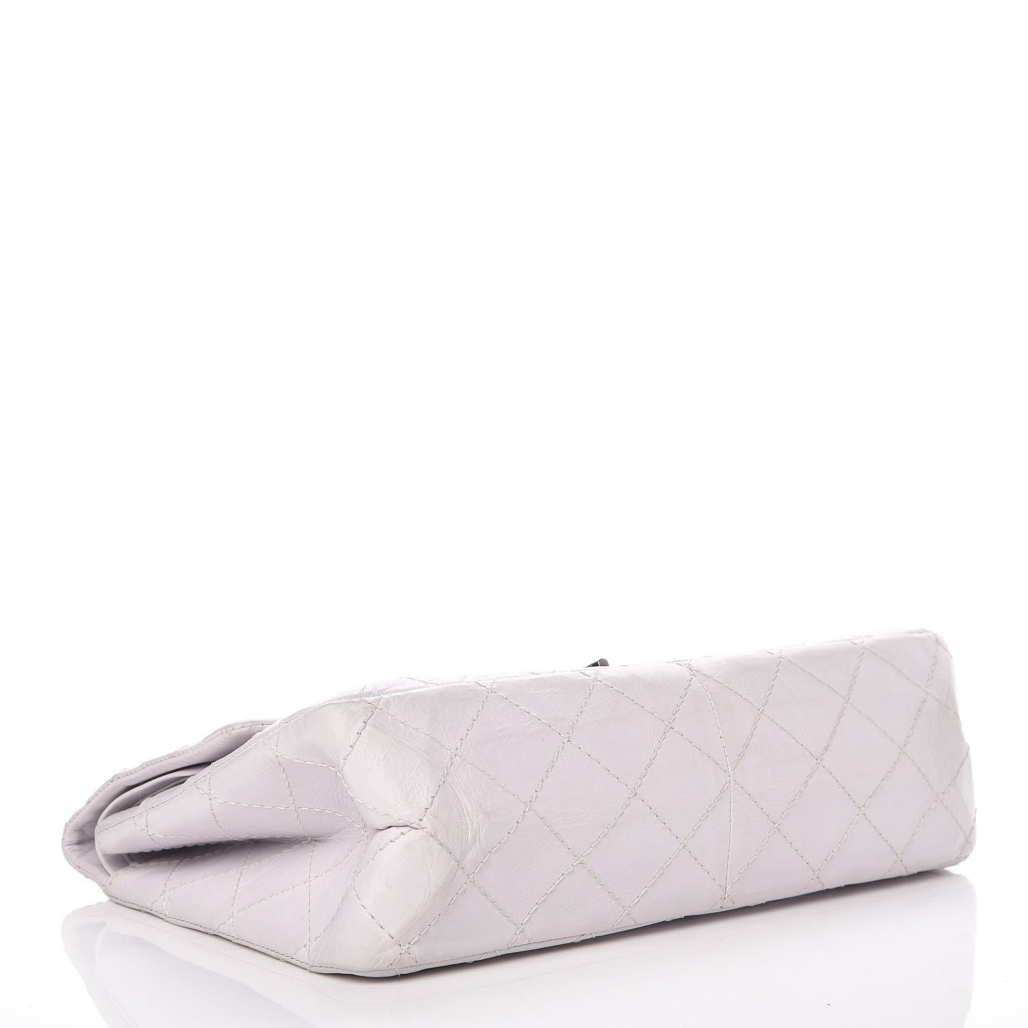 Chanel Aged Calfskin 2.55 Reissue 226 Flap White 4 of 9