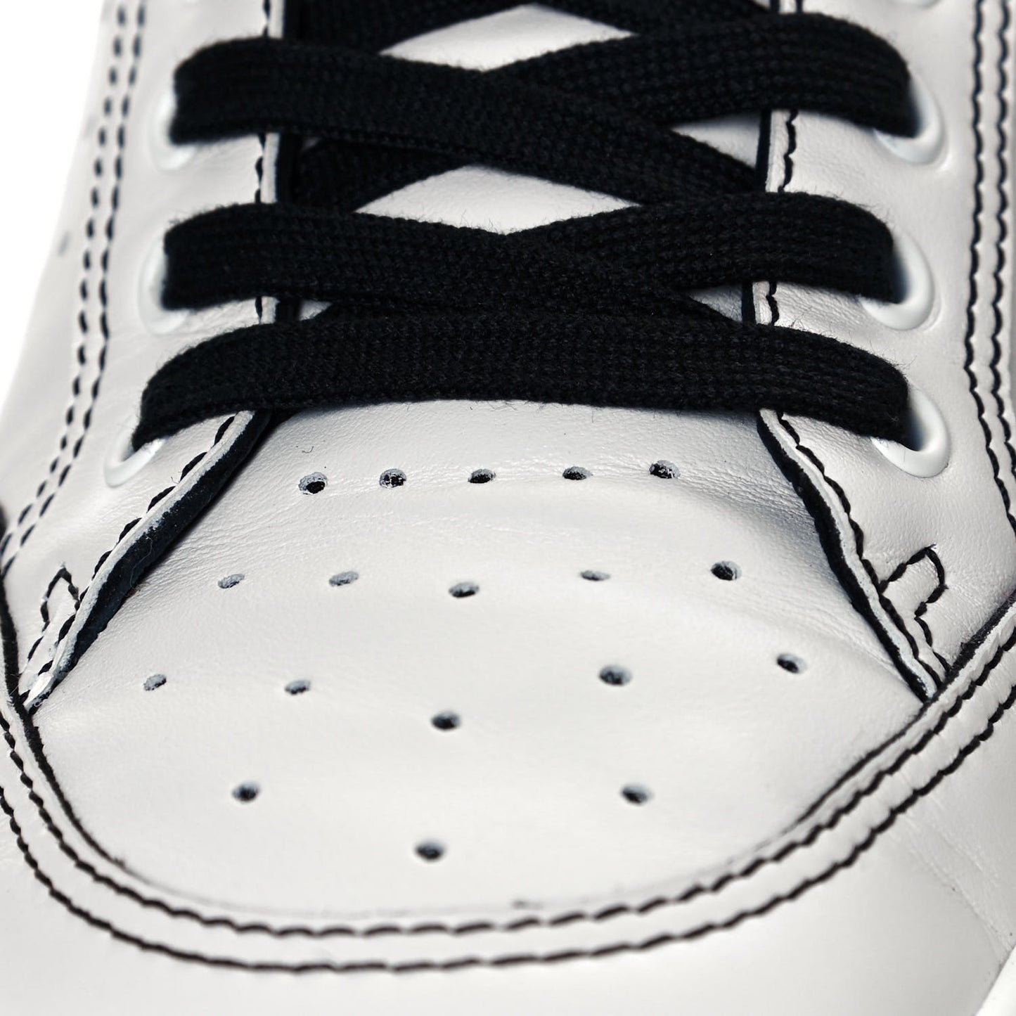Calfskin Womens Logo Sneakers 41 White Black