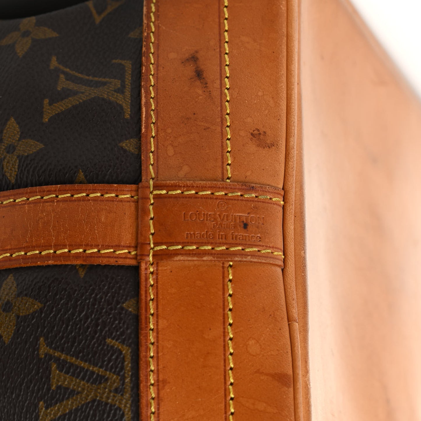 Monogram Noe