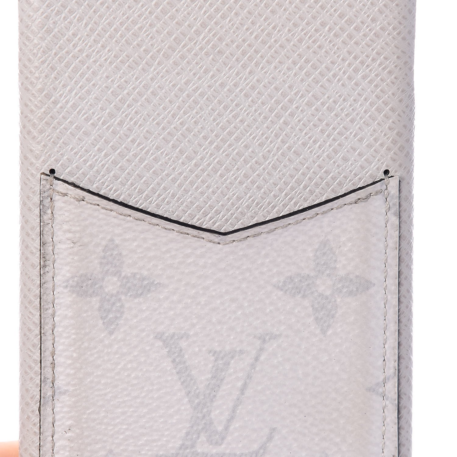 Louis Vuitton Monogram Taiga iPhone X/XS Bumper White 5 of 10