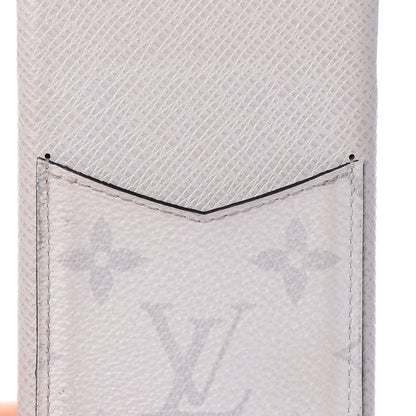 Louis Vuitton Monogram Taiga iPhone X/XS Bumper White 5 of 10