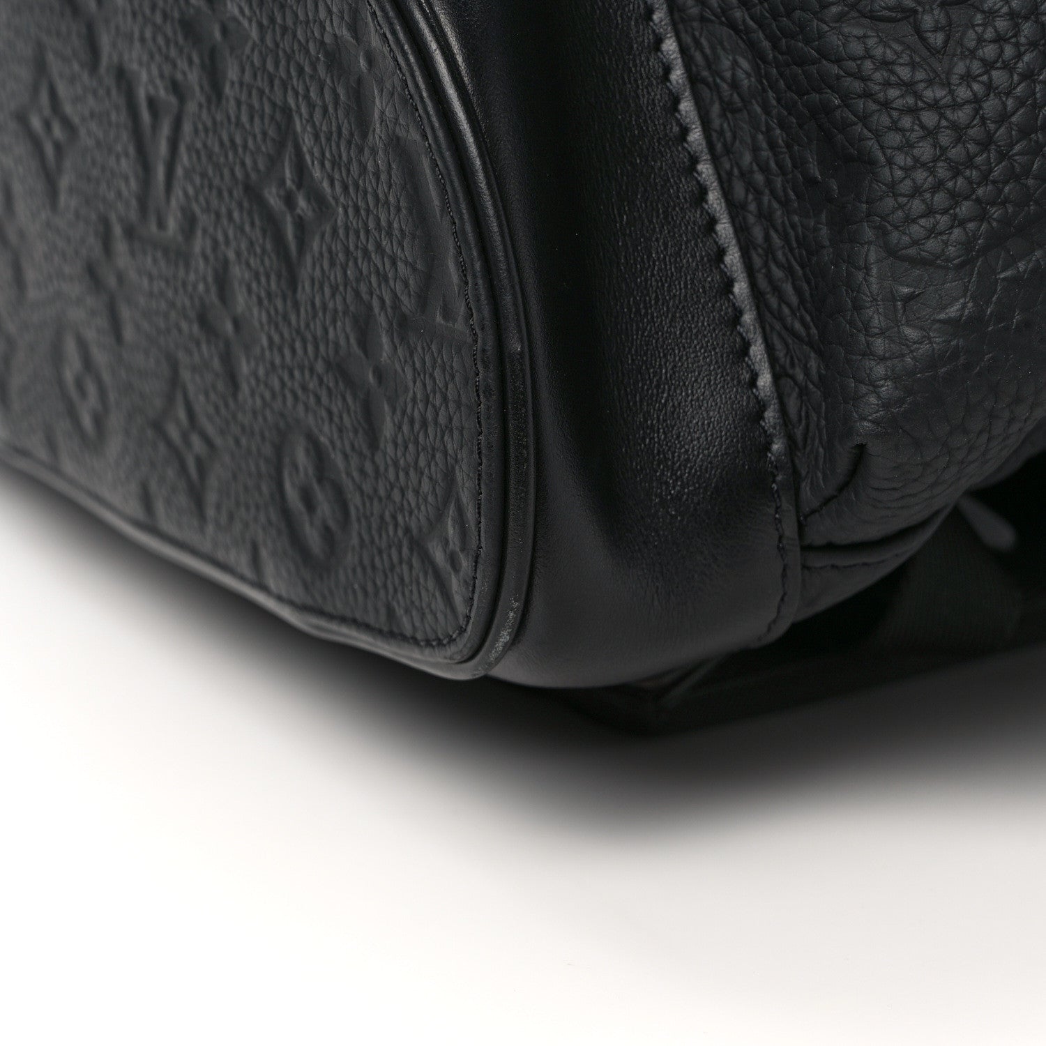Louis Vuitton LOUIS VUITTON Taurillon Monogram Christopher MM Backpack Black 10 of 11