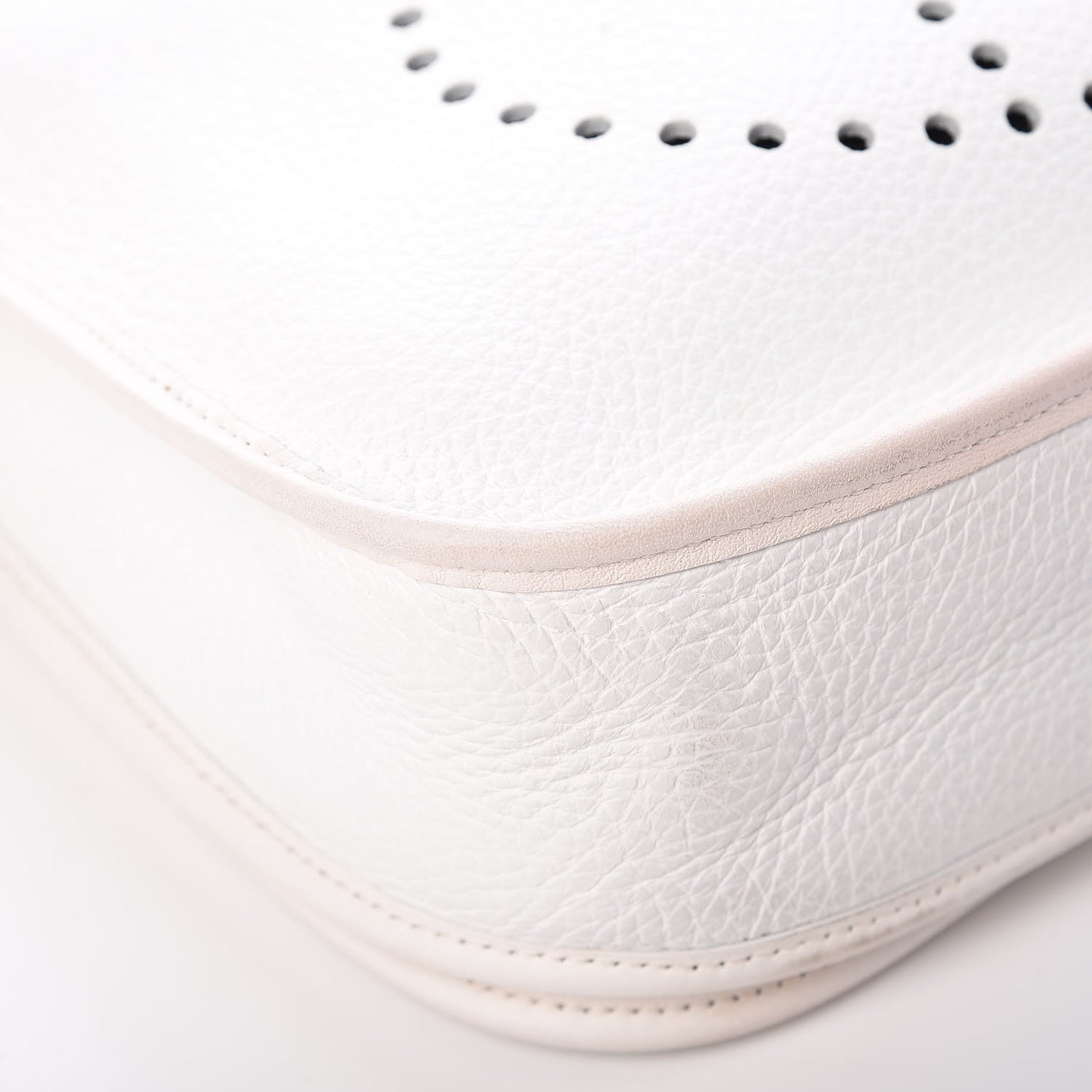 Taurillon Clemence Evelyne II PM White