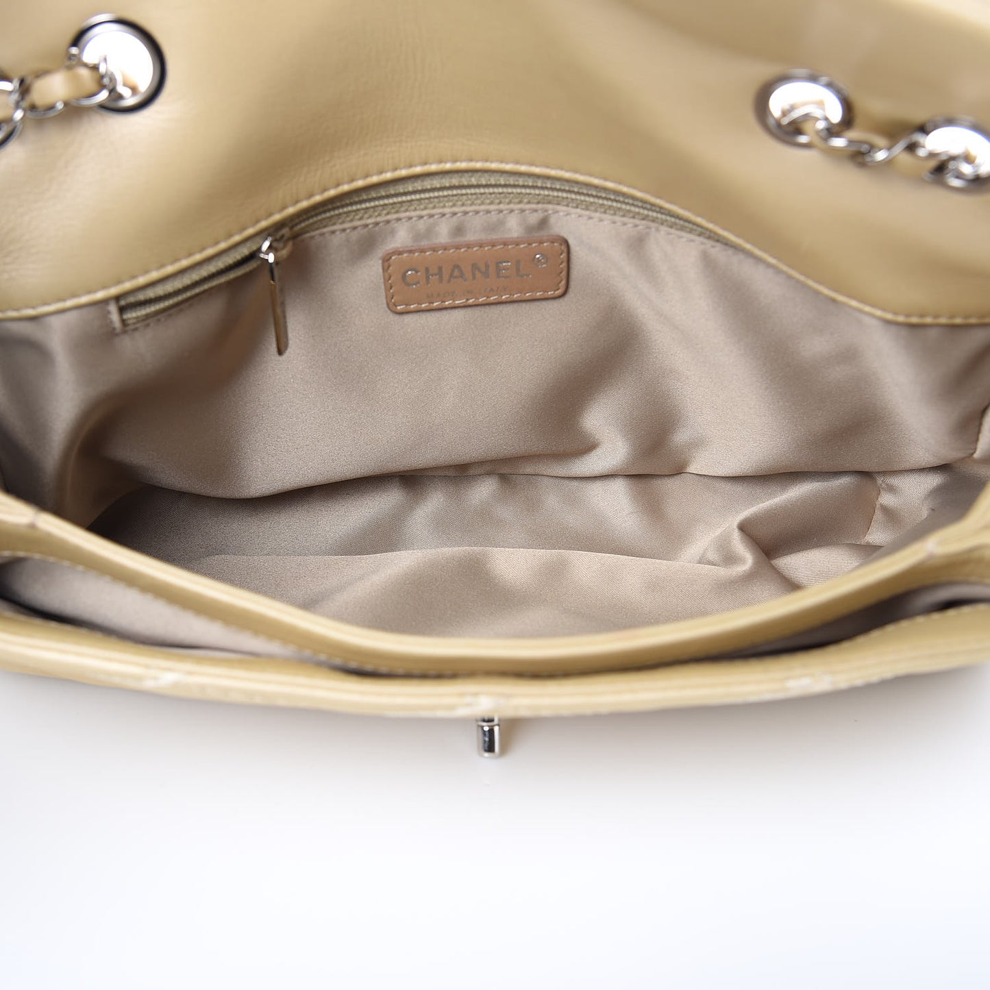 Calfskin Ultimate Stitch Flap Gold