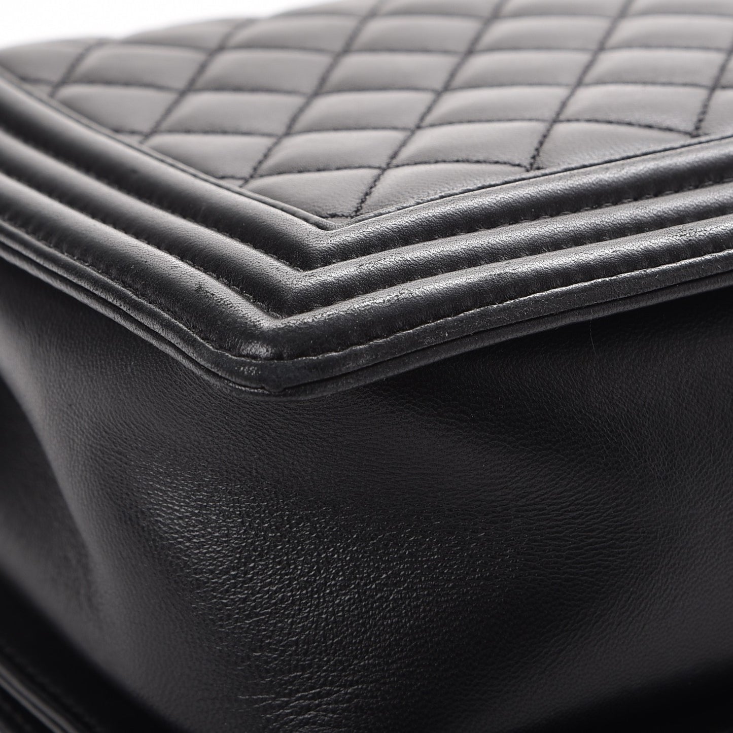 Lambskin Quilted New Medium Boy Flap Black