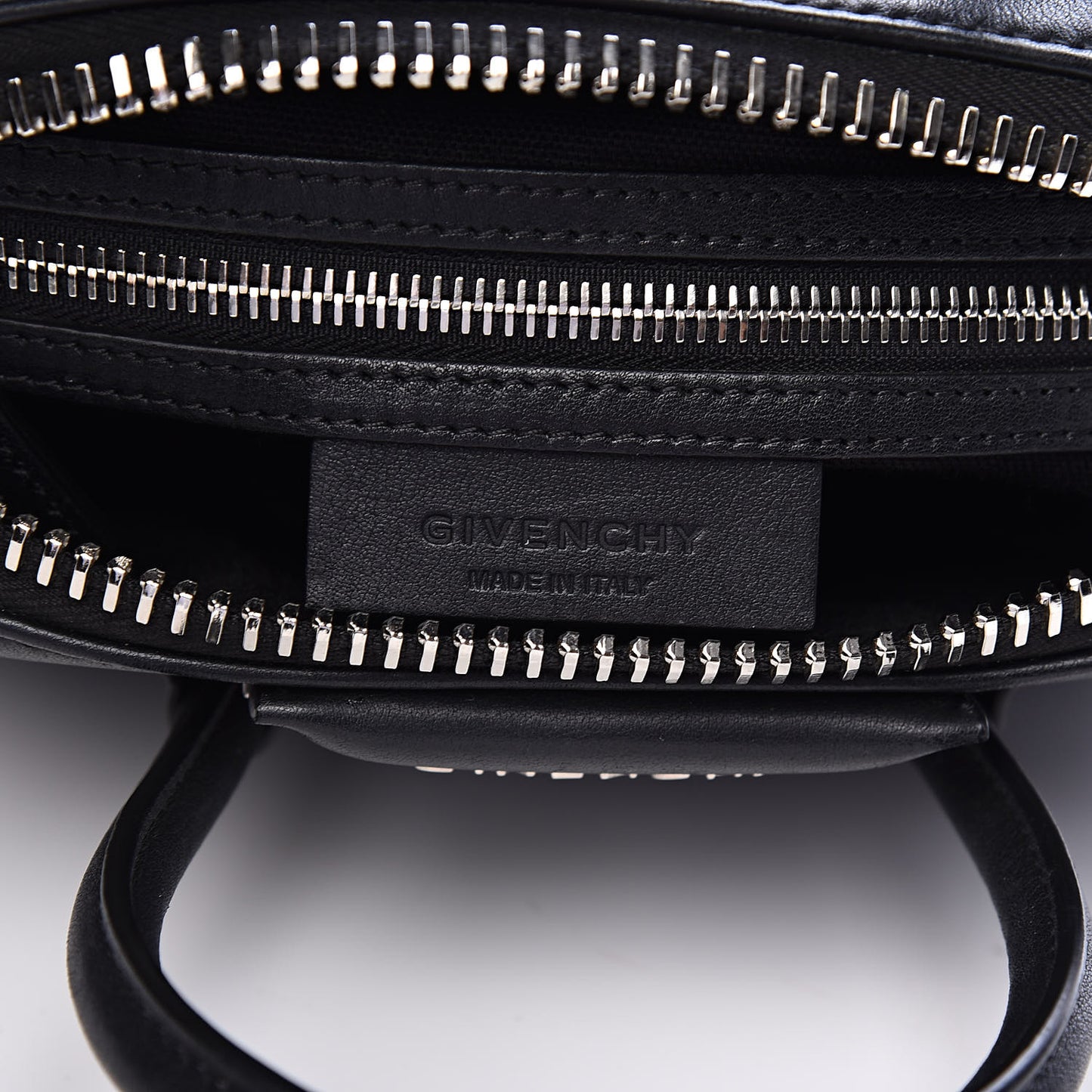 Calfskin Mini Metal Antigona Black
