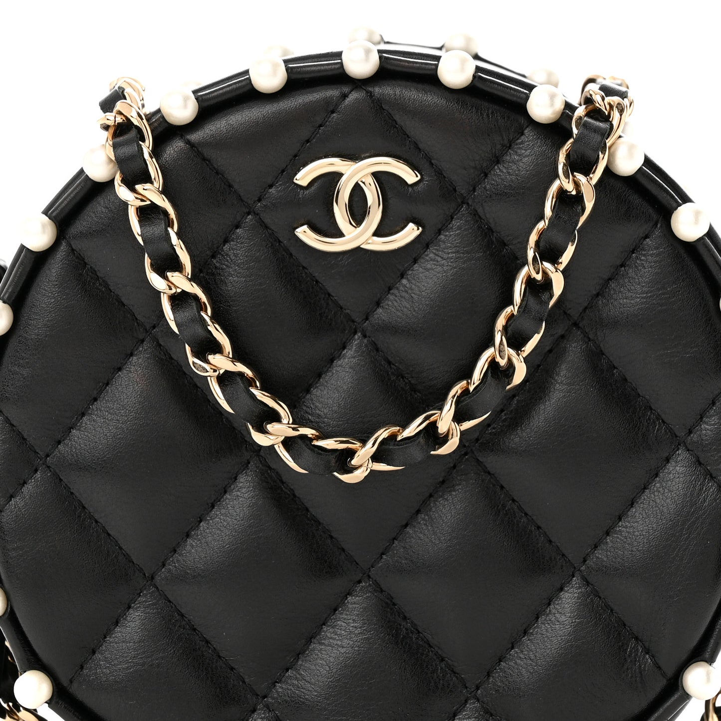 Calfskin Quilted Pearl Round Clutch With Chain Black