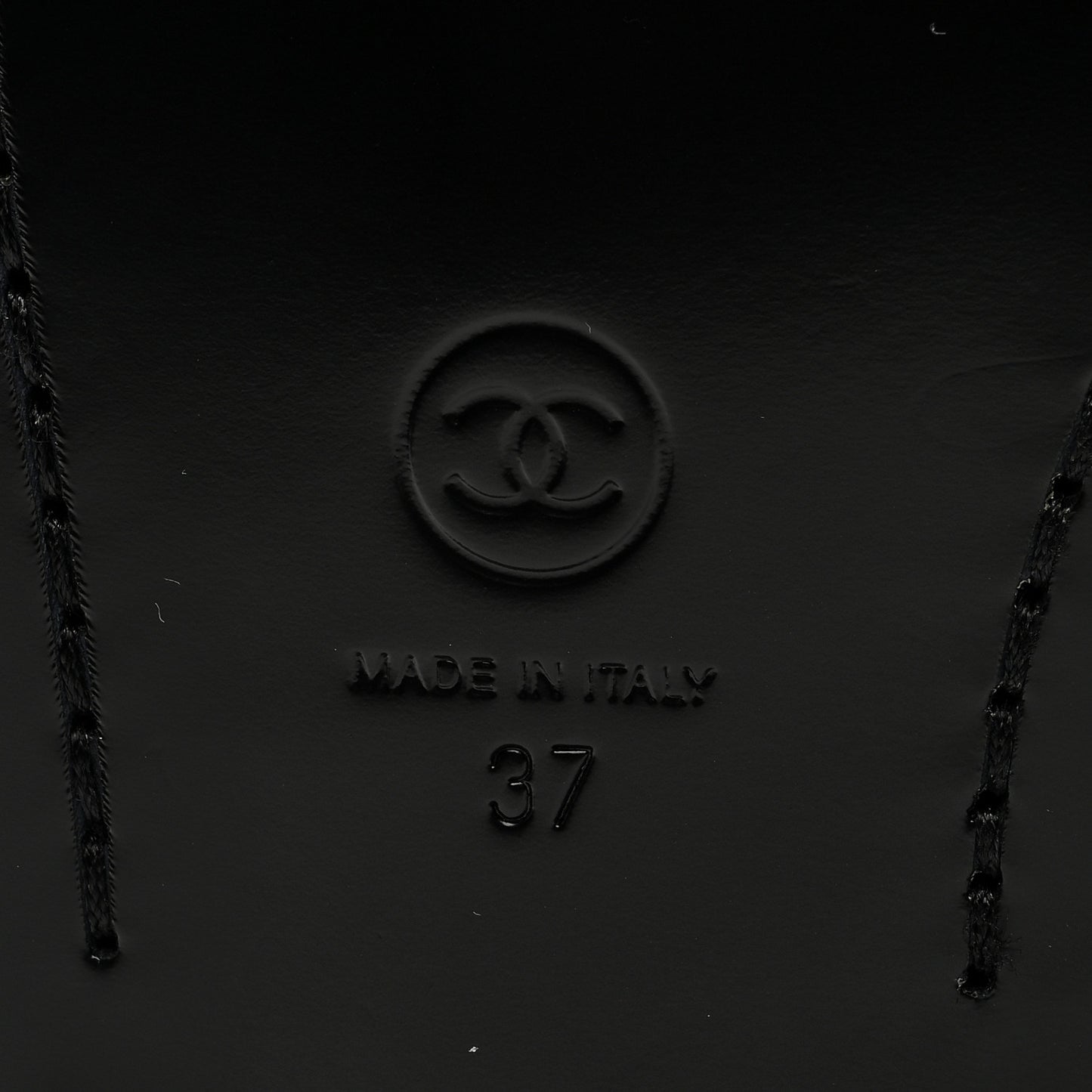 Shiny Calfskin CC Loafers Black White 37 Black White