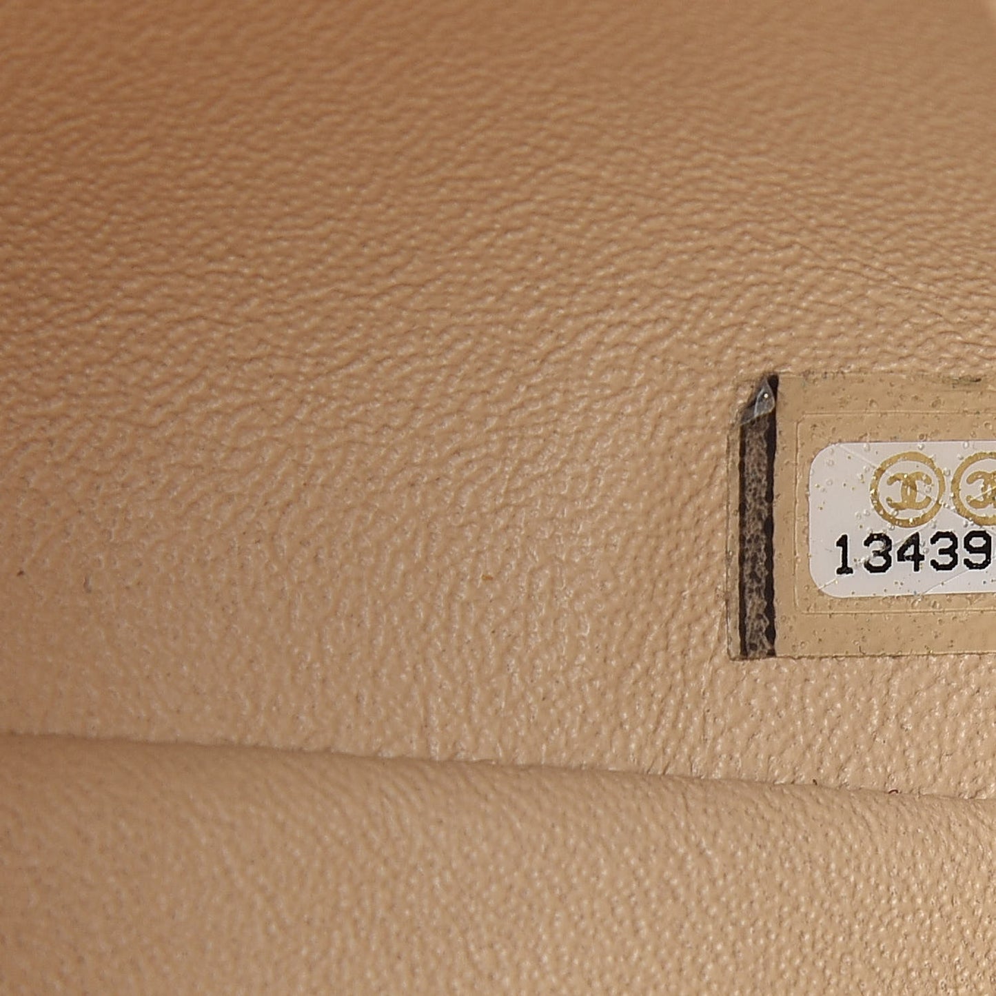Caviar Quilted Jumbo Single Flap Beige Clair