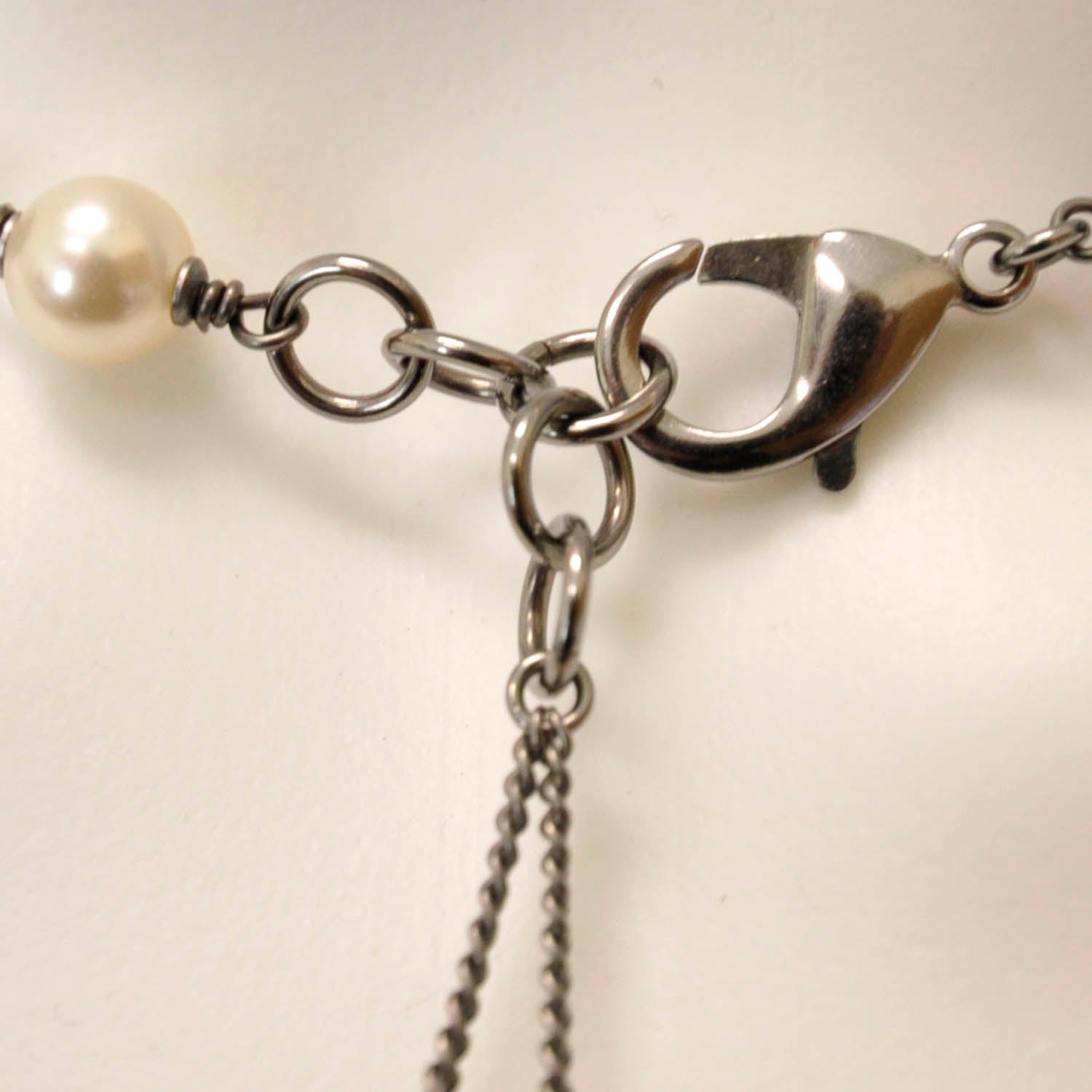 Chanel Pearl Beaded CC Necklace 4 of 6