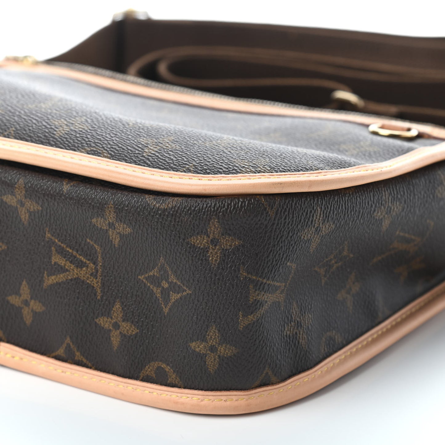 Monogram Bosphore PM Messenger