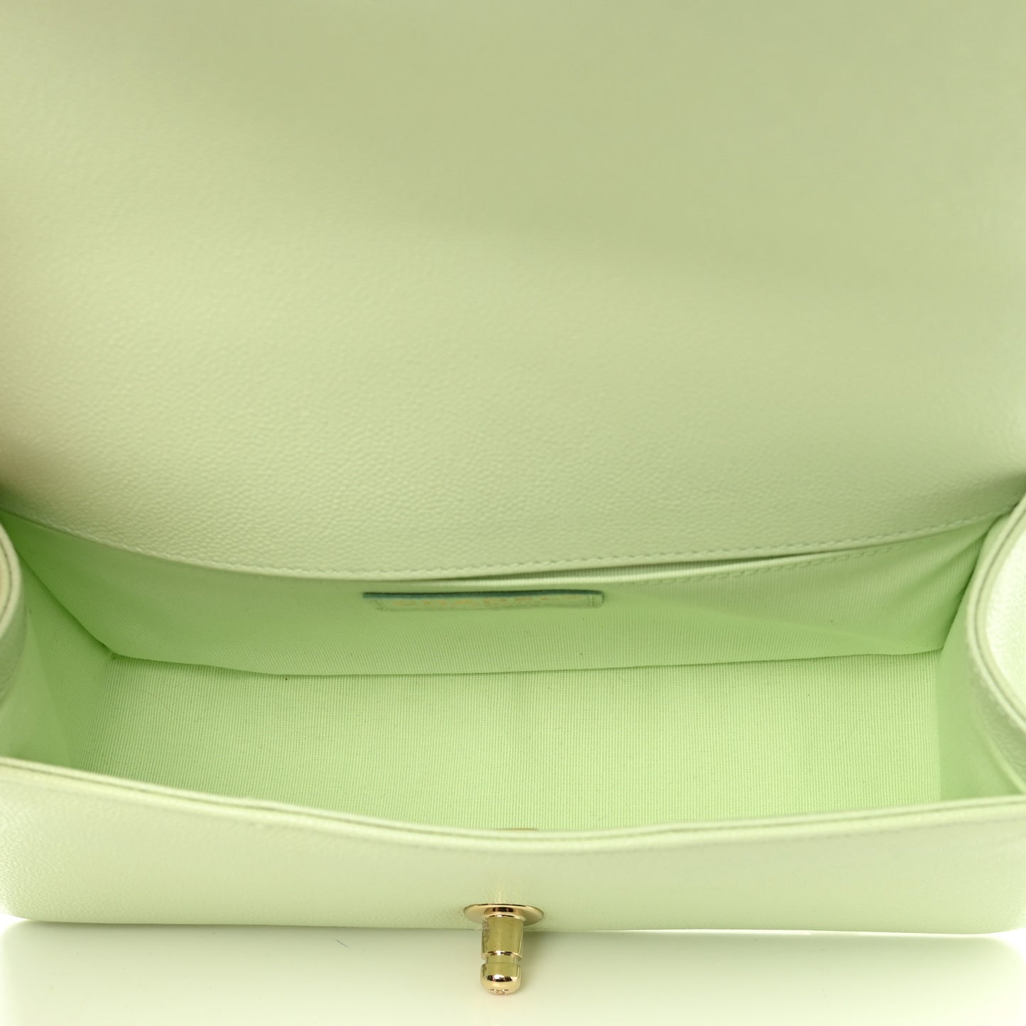 Caviar Chevron Quilted Medium Boy Flap Light Green