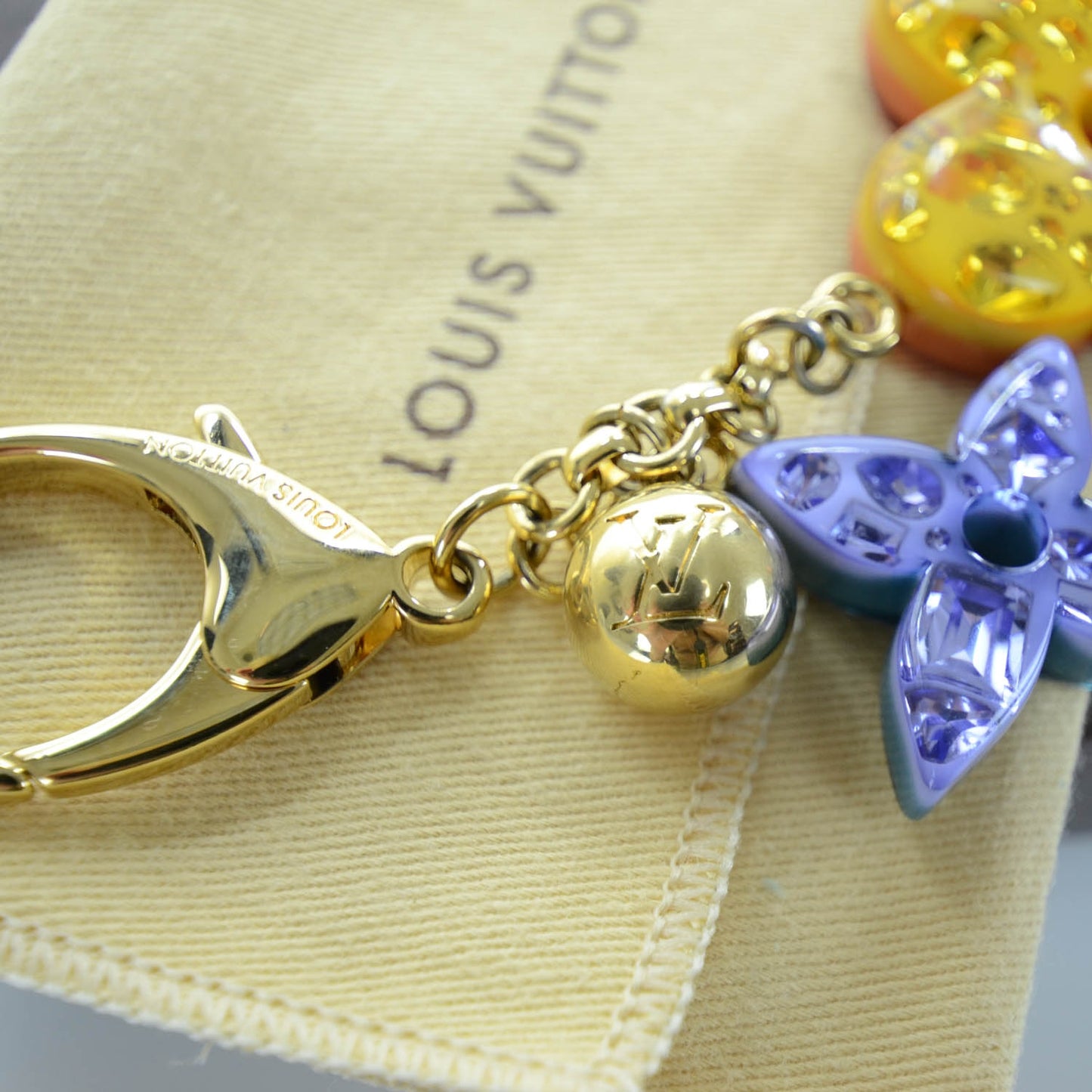 Resin Strass Glam Flower Bag Charm Multicolor