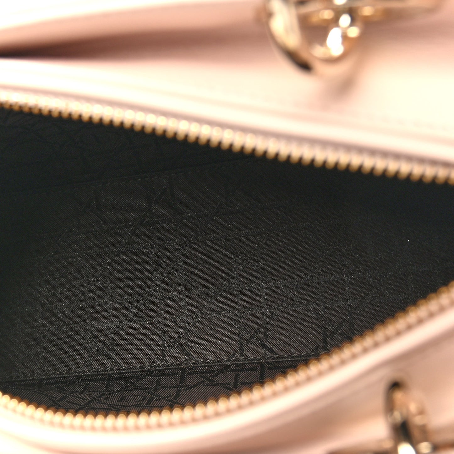 Lambskin Cannage Medium Lady Dior Light Pink