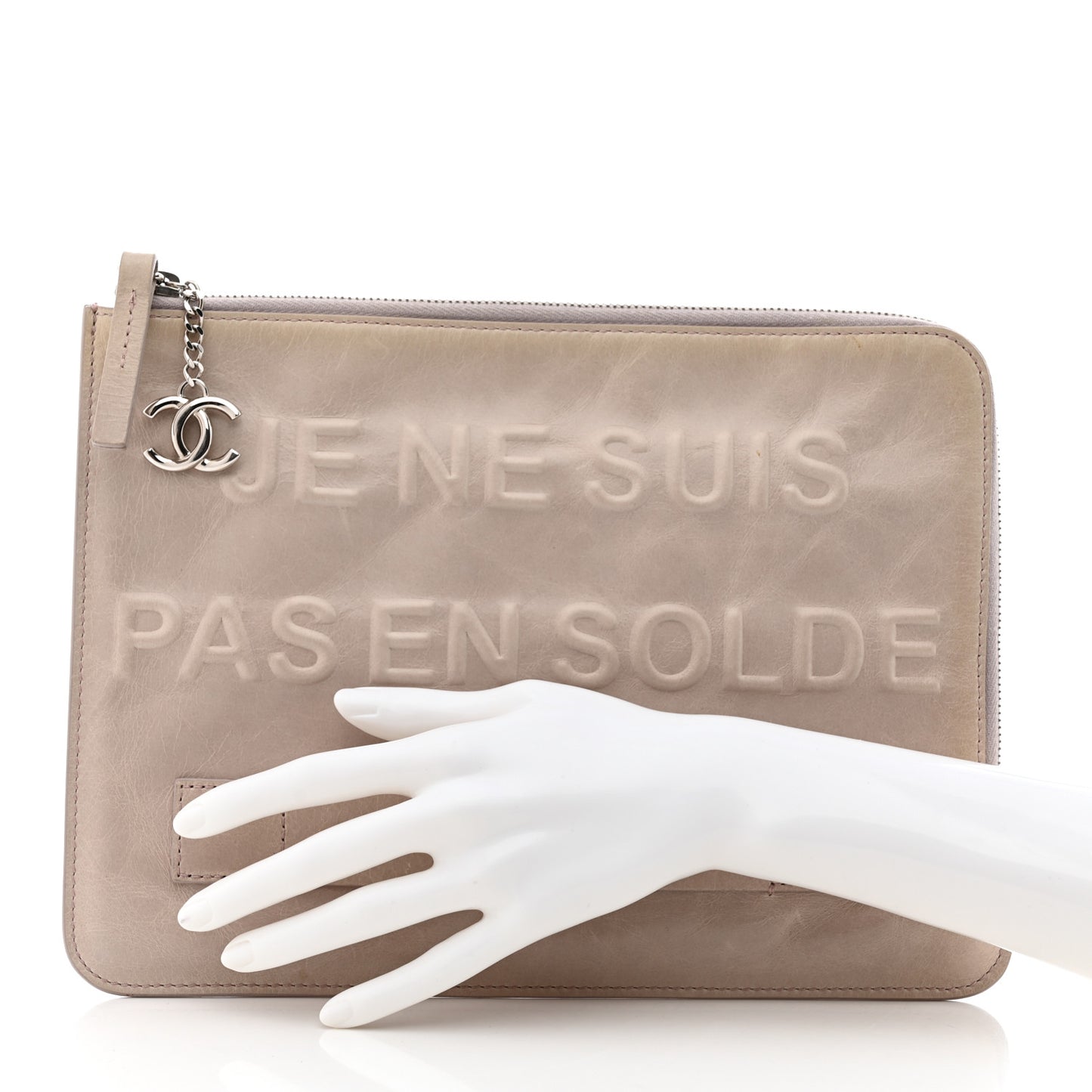 Calfskin Medium Je Ne Suis Pas En Solde Pouch Clutch Light Pink