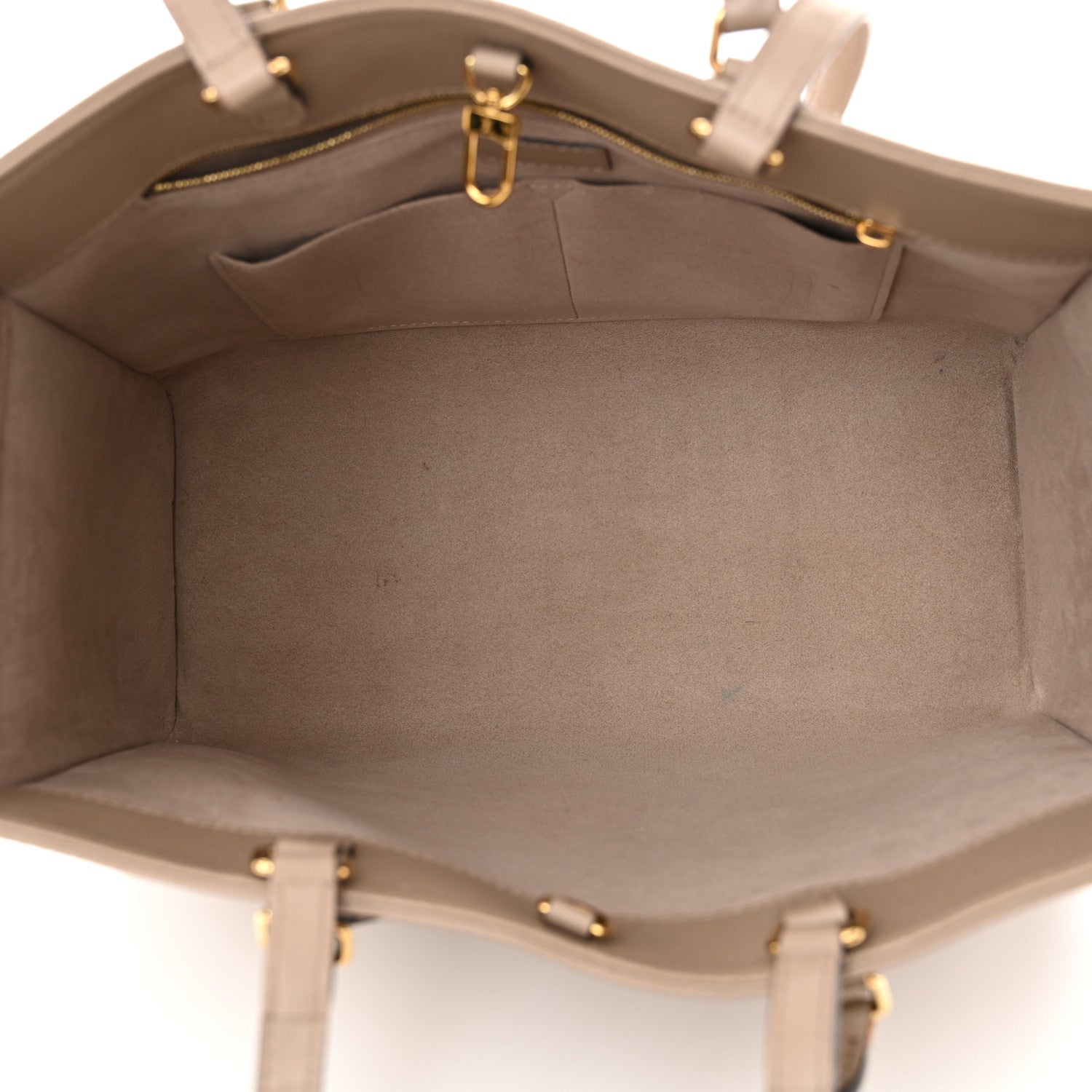 Louis Vuitton Empreinte Monogram Giant Onthego MM Tourterelle 5 of 21