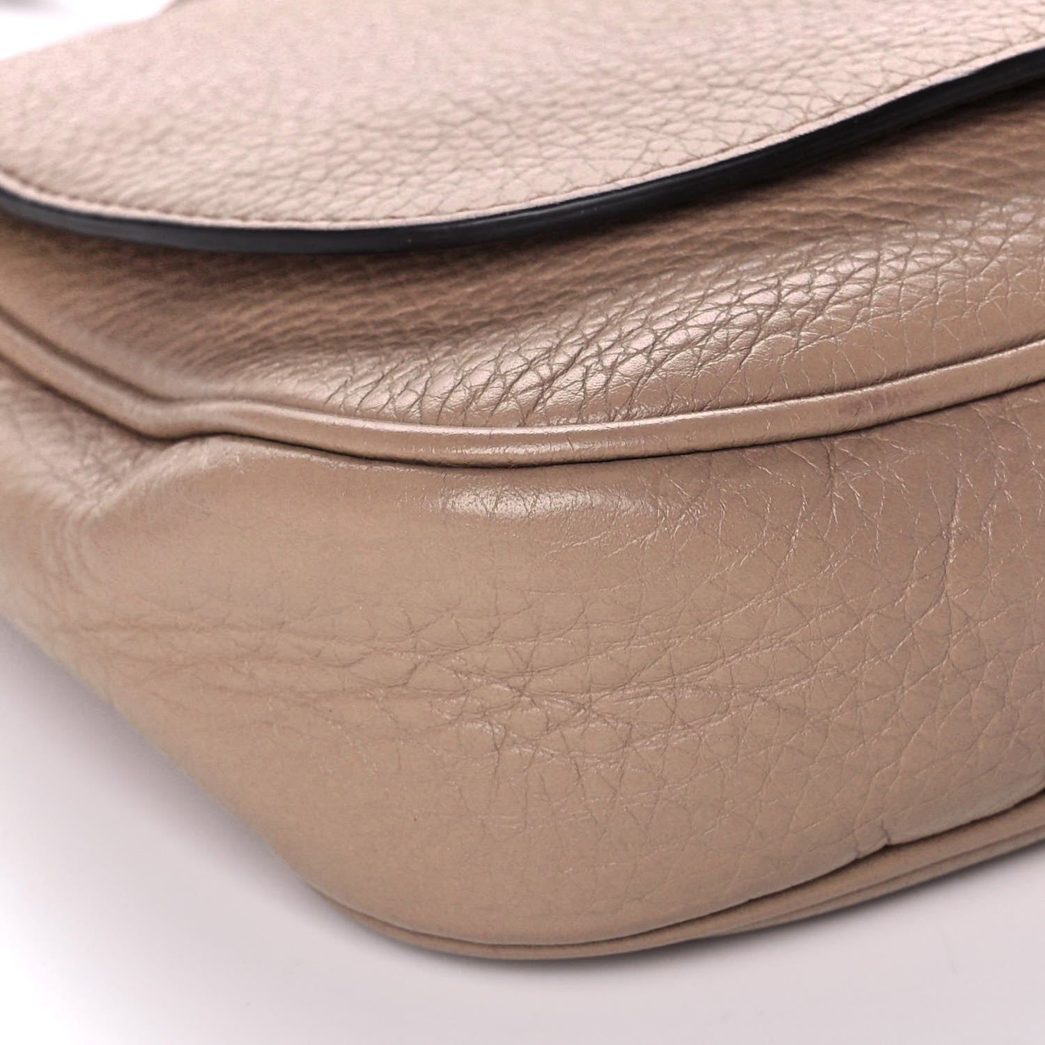 Gucci Pebbled Calfskin Medium Soho Flap Crossbody Camelia 10 of 12