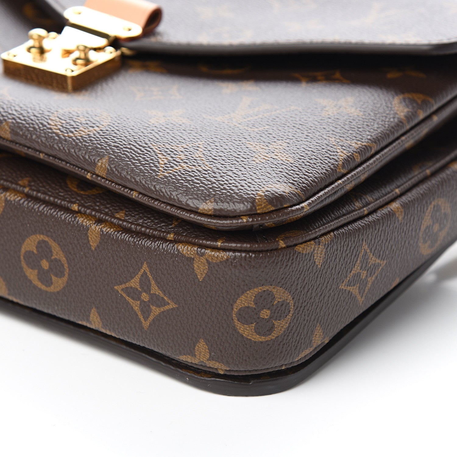 Louis Vuitton Monogram Pochette Metis 8 of 9