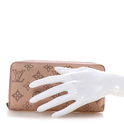 Louis Vuitton Mahina Zippy Wallet Magnolia 2 of 12