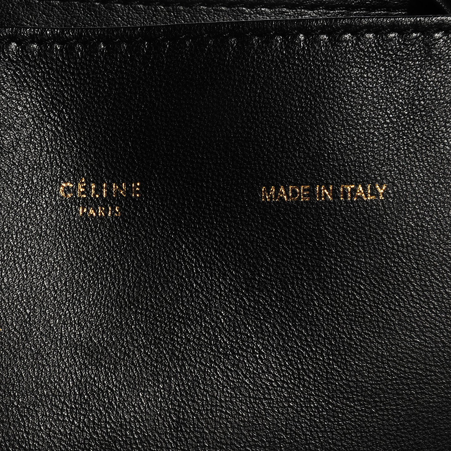 Smooth Lambskin Small Vertical Zip Gusset Cabas Black