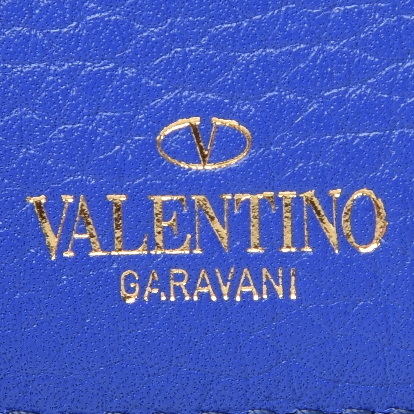 Pebbled Calfskin Rockstud Card Holder Acid Blue