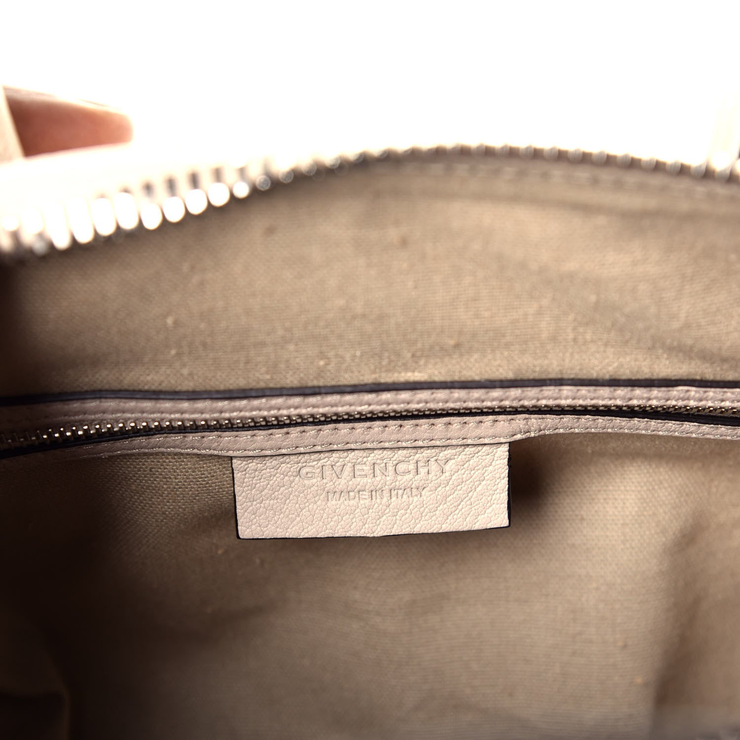 Givenchy Sugar Goatskin Small Antigona Dune 11 of 16