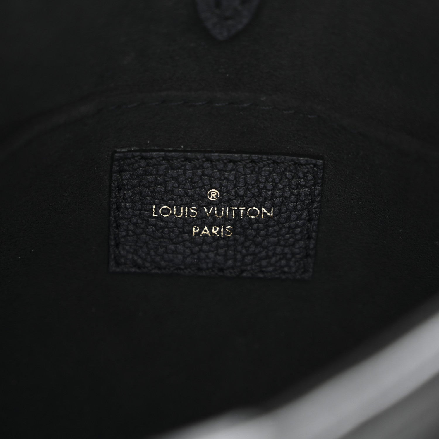 Louis Vuitton Empreinte Monogram Giant Onthego BB Black 6 of 9