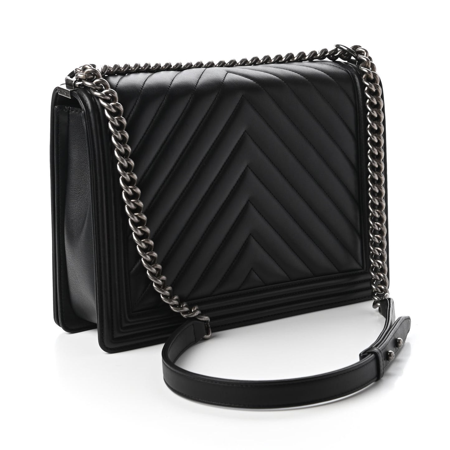 Calfskin Chevron Quilted Large Boy Flap Black