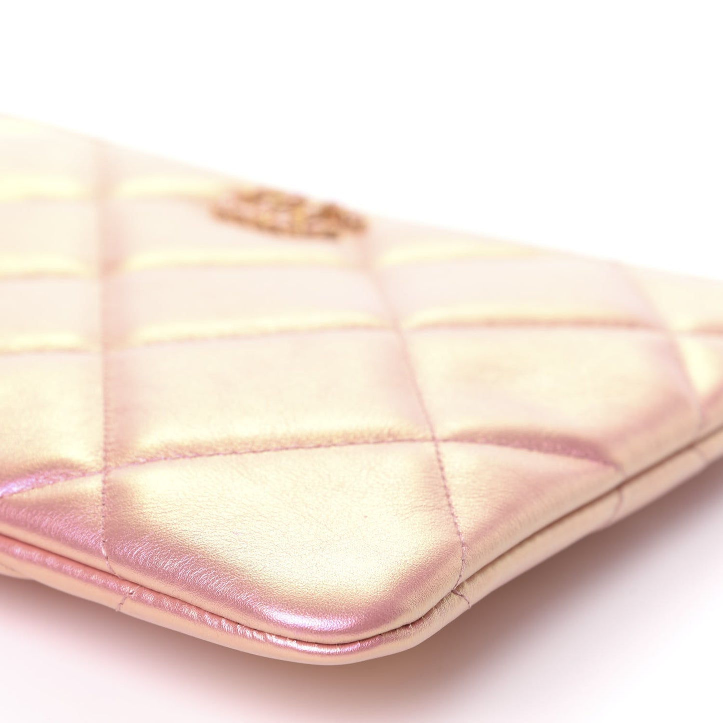Iridescent Calfskin Quilted Large 19 Cosmetic Case Pink