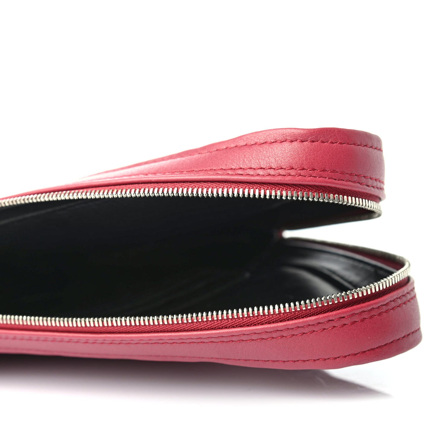 Shiny Day Calfskin M Triangle Pouch Rouge Grenat