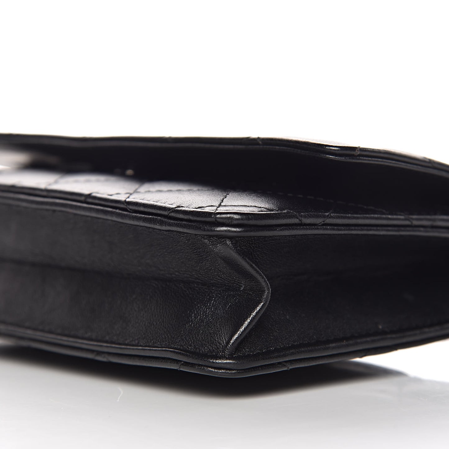 Lambskin Quilted Wallet On Chain WOC Black