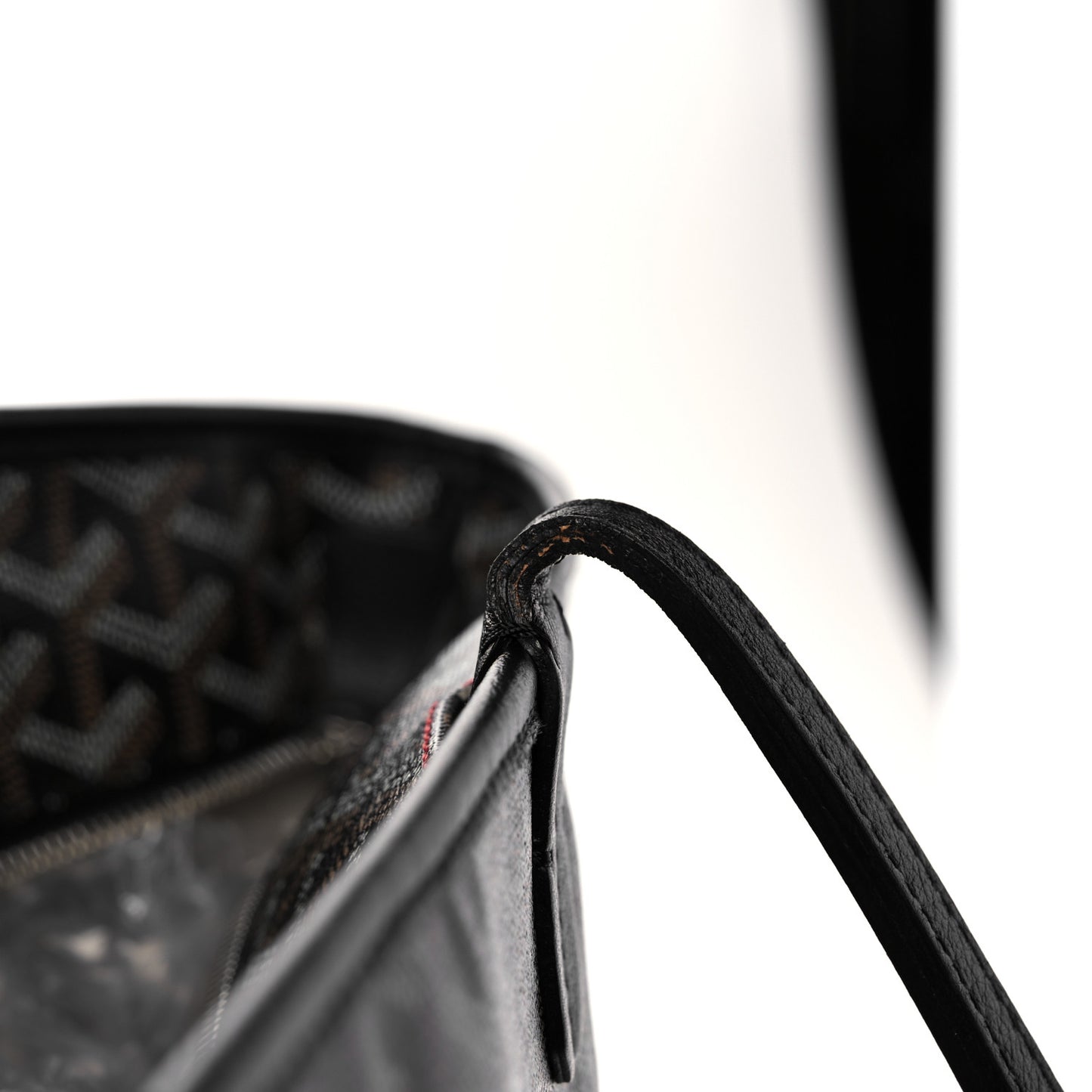 Goyardine Artois MM Black