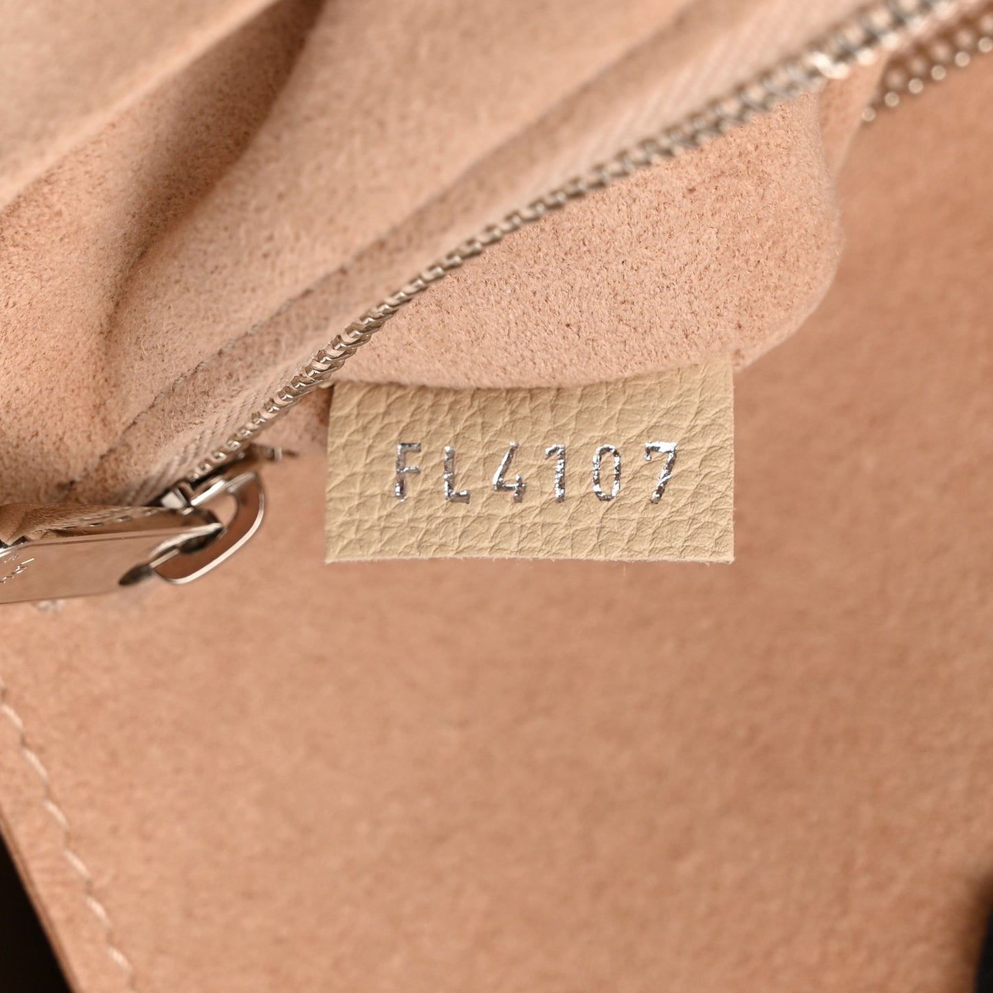 Calfskin Lockme Go Tote Black Vanilla