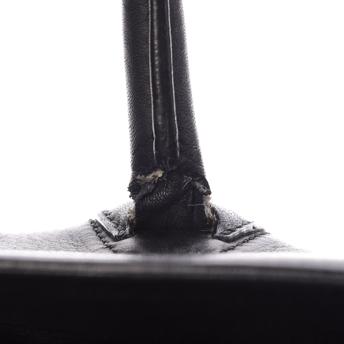 Supple Calfskin Medium Phantom Luggage Black