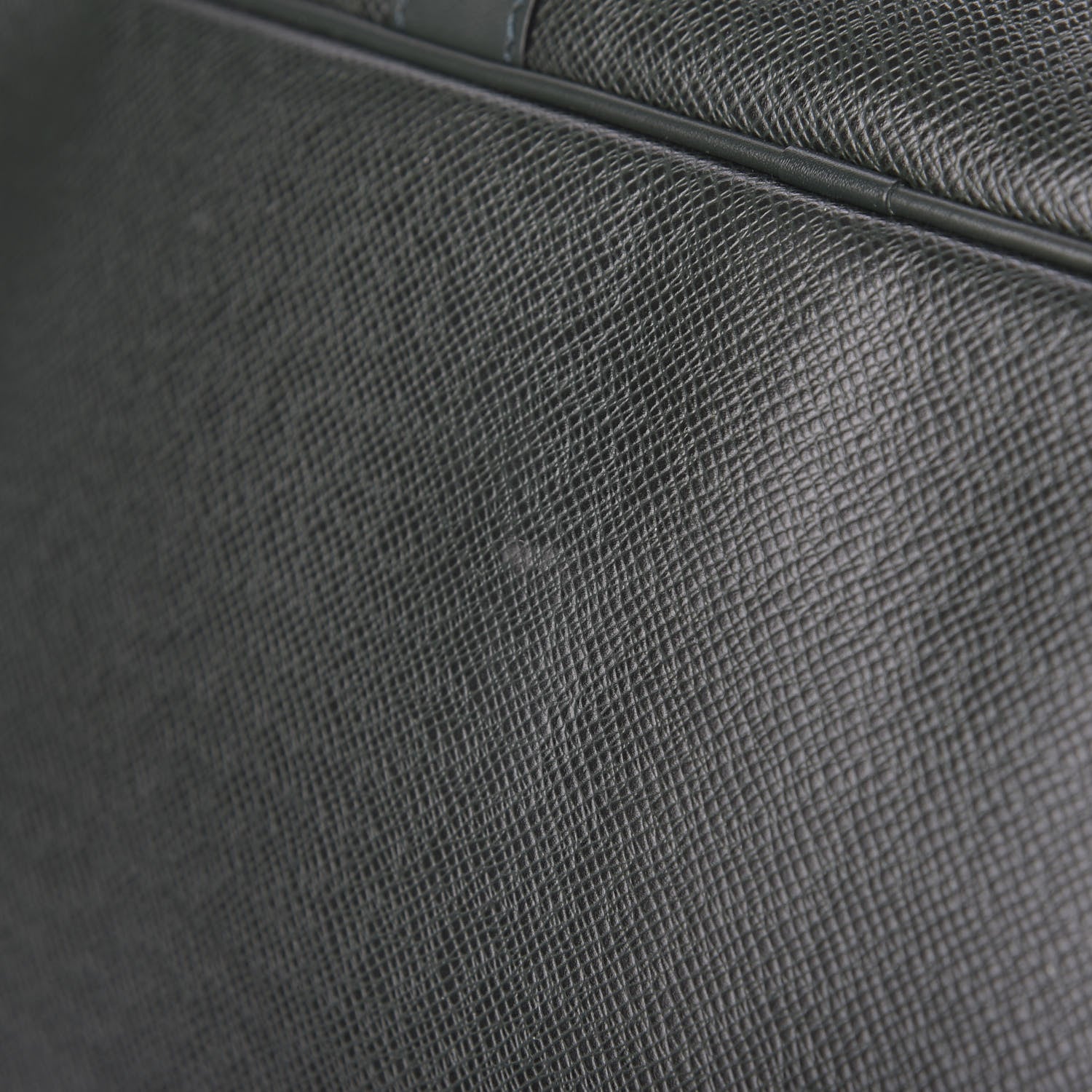 Louis Vuitton Taiga Kendall GM Epicea 12 of 14