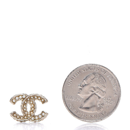 Chanel Pearl CC Earrings Gold 2 of 5