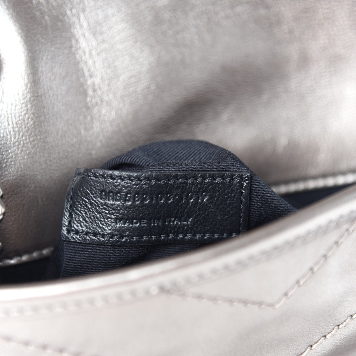 Metallic Calfskin Matelasse Monogram Niki Chain Wallet Platinum