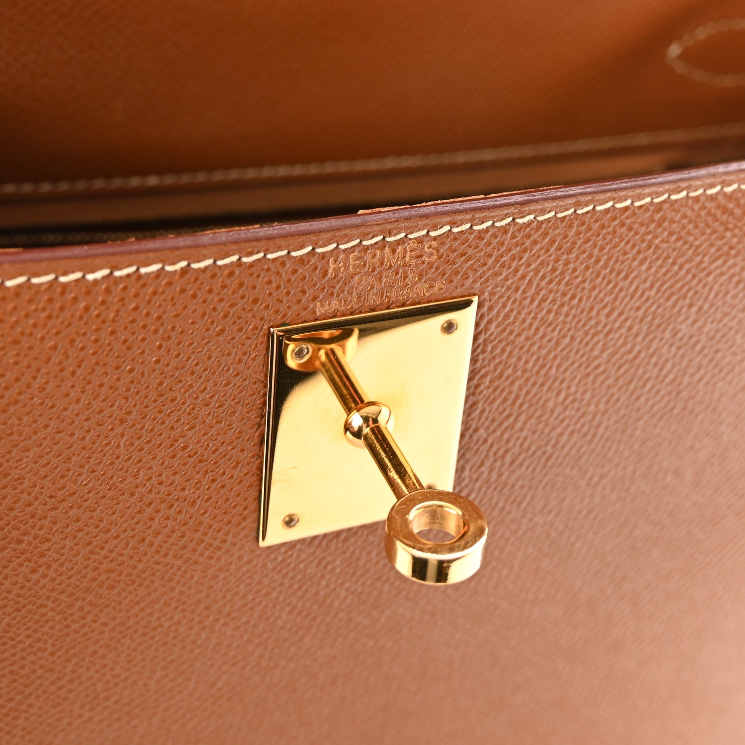 Hermes Courchevel Kelly Sellier 28 Gold 6 of 10