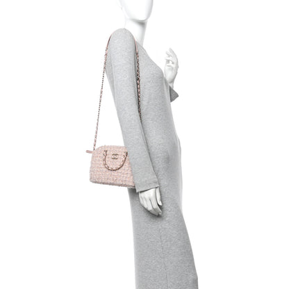 Chanel Cotton Wool Tweed Sequin Quilted Shiny Coco Clutch With Chain Light Pink Beige Ecru 2 of 10