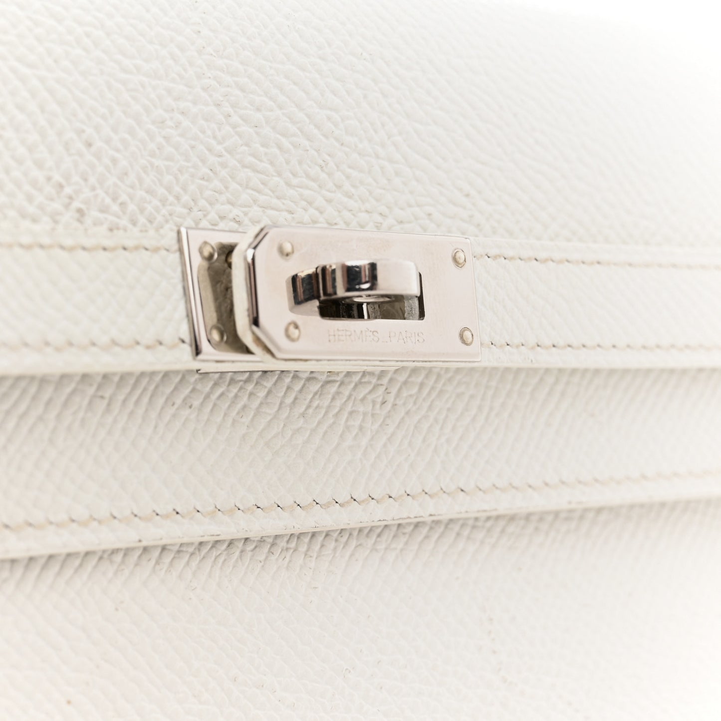 Epsom Kelly Longue Wallet White