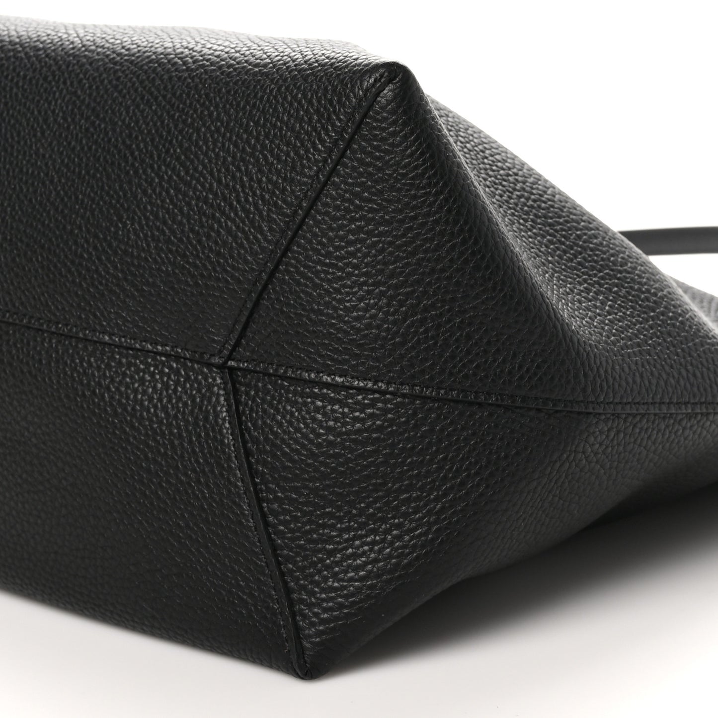 Pebbled Calfskin Everyday Cabas Black
