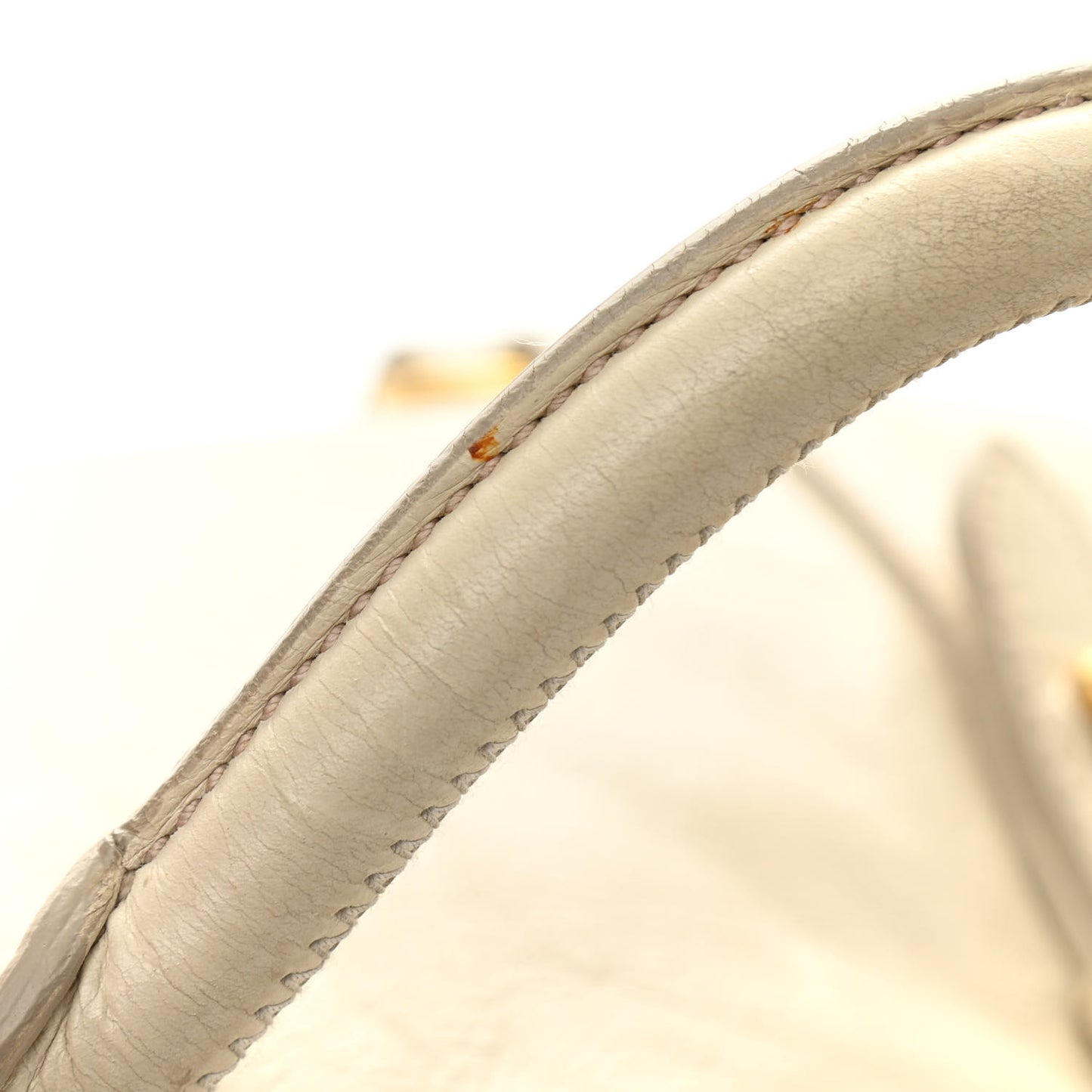 Vitello Lux Medium Bow Bag Talco