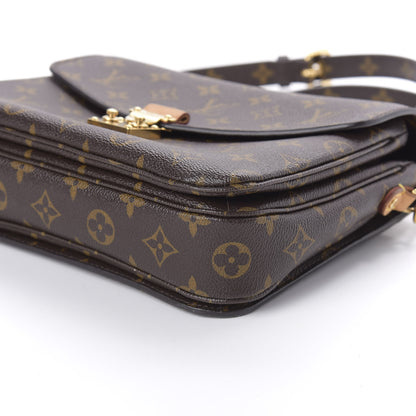 Louis Vuitton Monogram Pochette Metis 6 of 9