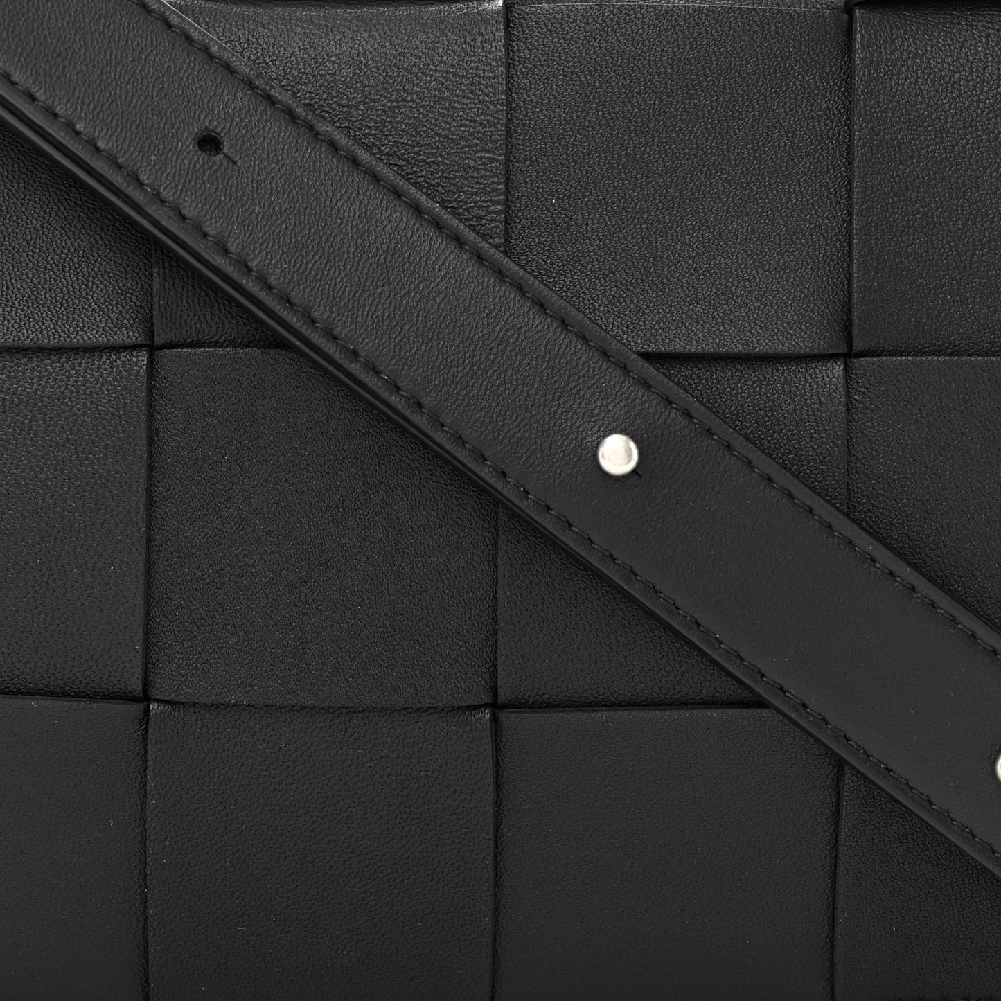 Lambskin Maxi Intreccio Small Cassette Crossbody Bag Black