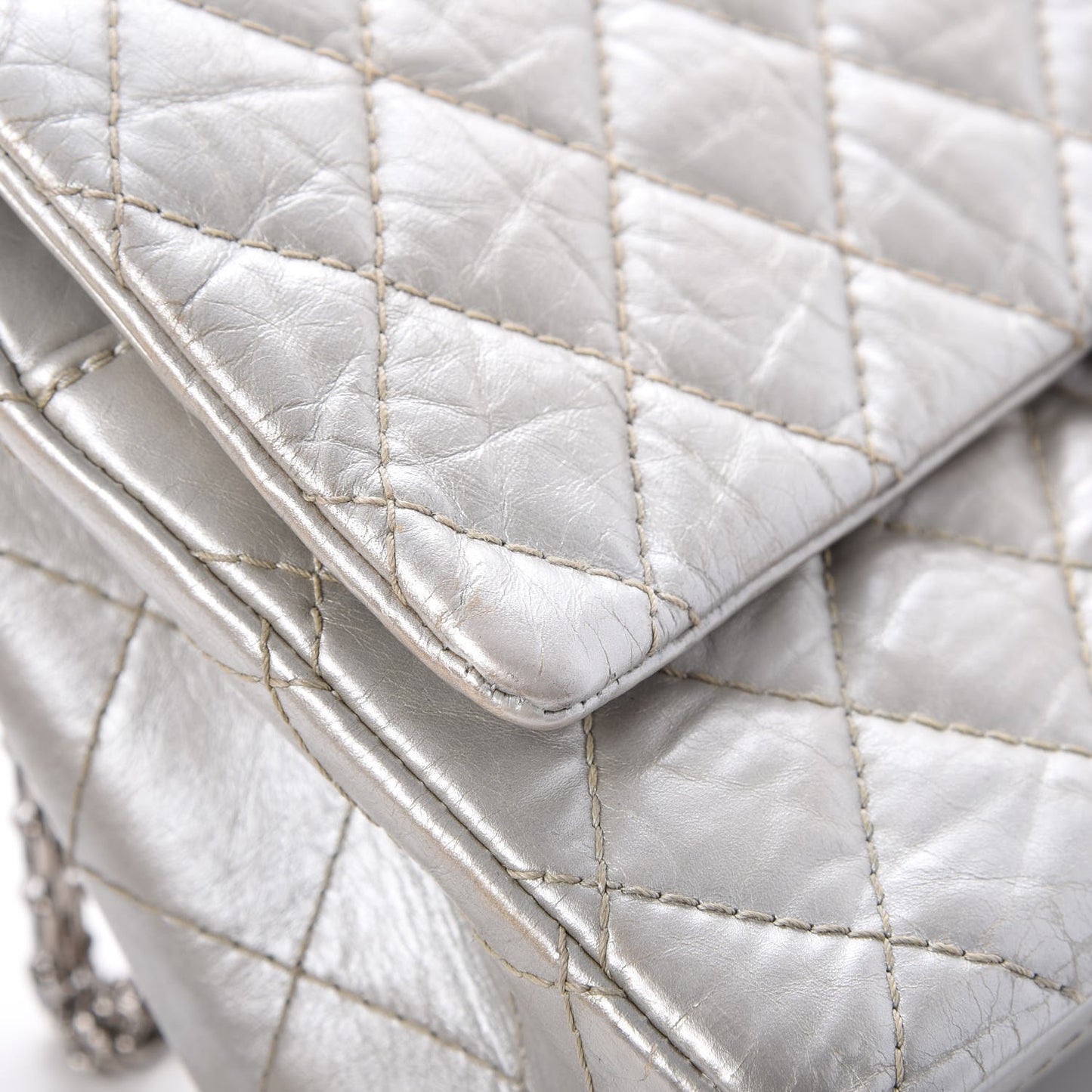 Metallic Aged Calfskin Quilted 2.55 Reissue 226 Flap Silver