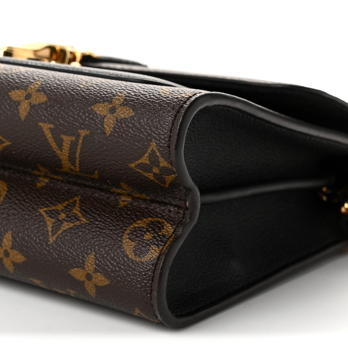 Monogram Victoire Black